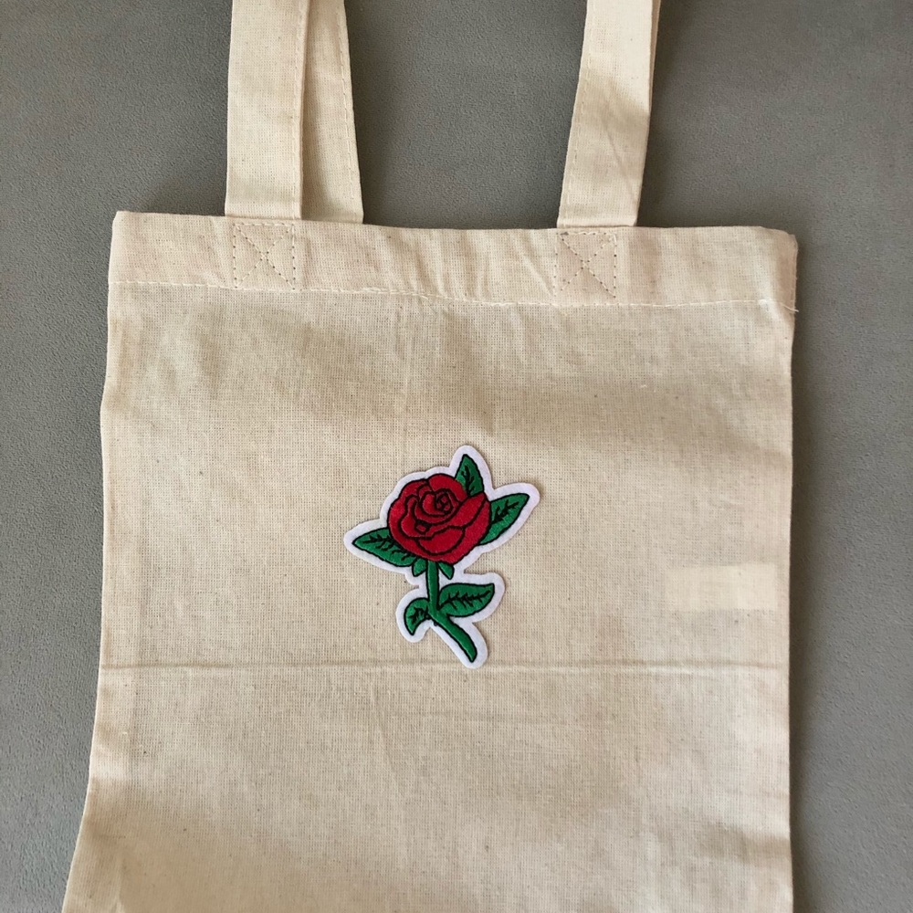 Totes - Picture 2 of 6